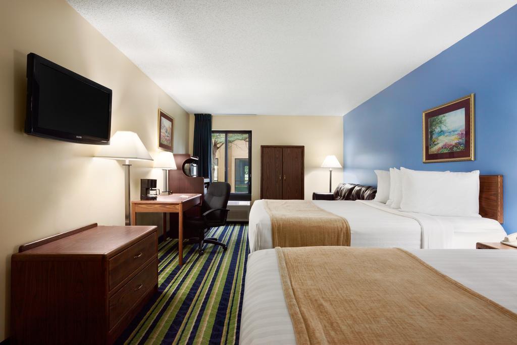 Days Inn By Wyndham Fargo Exterior photo